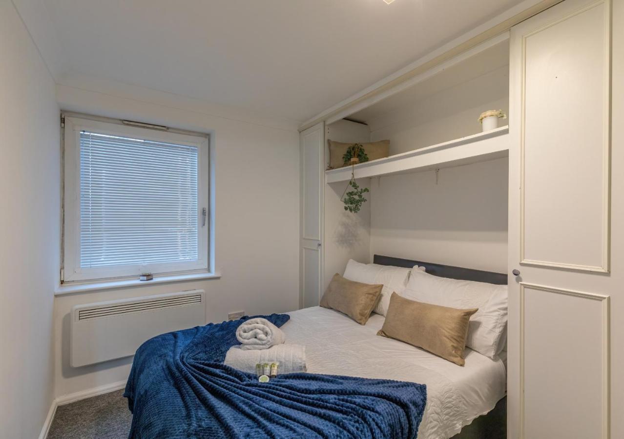 Luxury Hollywood Getaway In The Heart Of The City Brighton Bagian luar foto