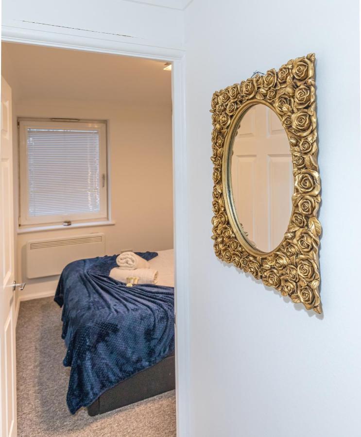 Luxury Hollywood Getaway In The Heart Of The City Brighton Bagian luar foto